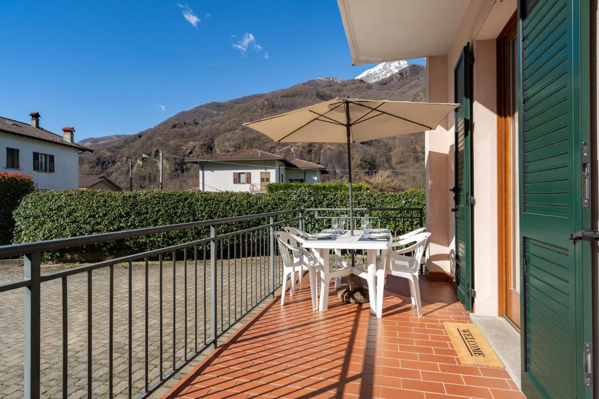 Apartmán Terrazza Fucinetta Introbio Exteriér fotografie